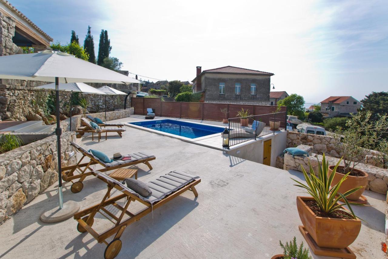 Kate -with Private Pool And Bbq