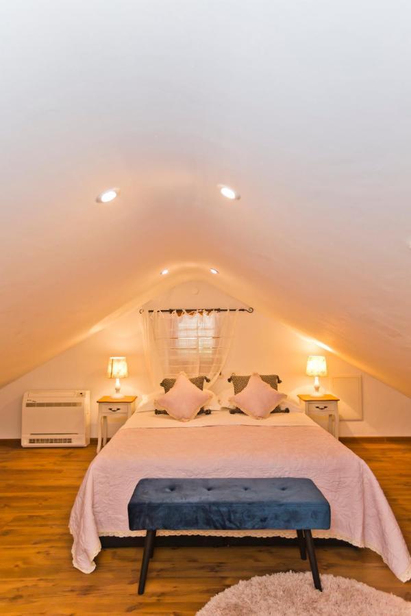 Villa Kate -with Private Pool And Bbq *
