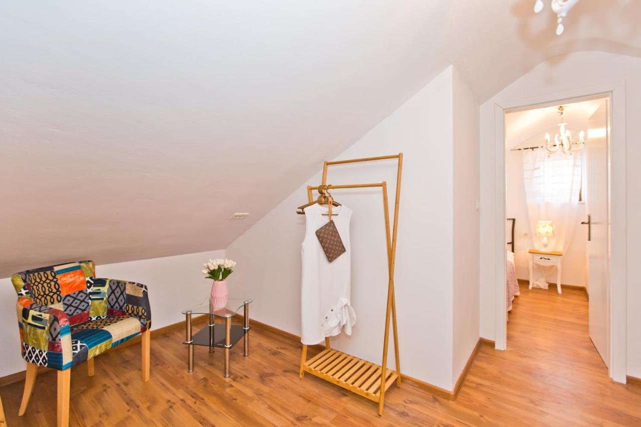 Villa Kate -with Private Pool And Bbq
