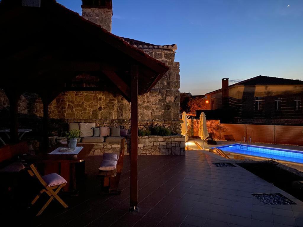 Kate -with Private Pool And Bbq * Brusje